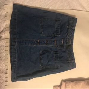 Denim skirt with buttons